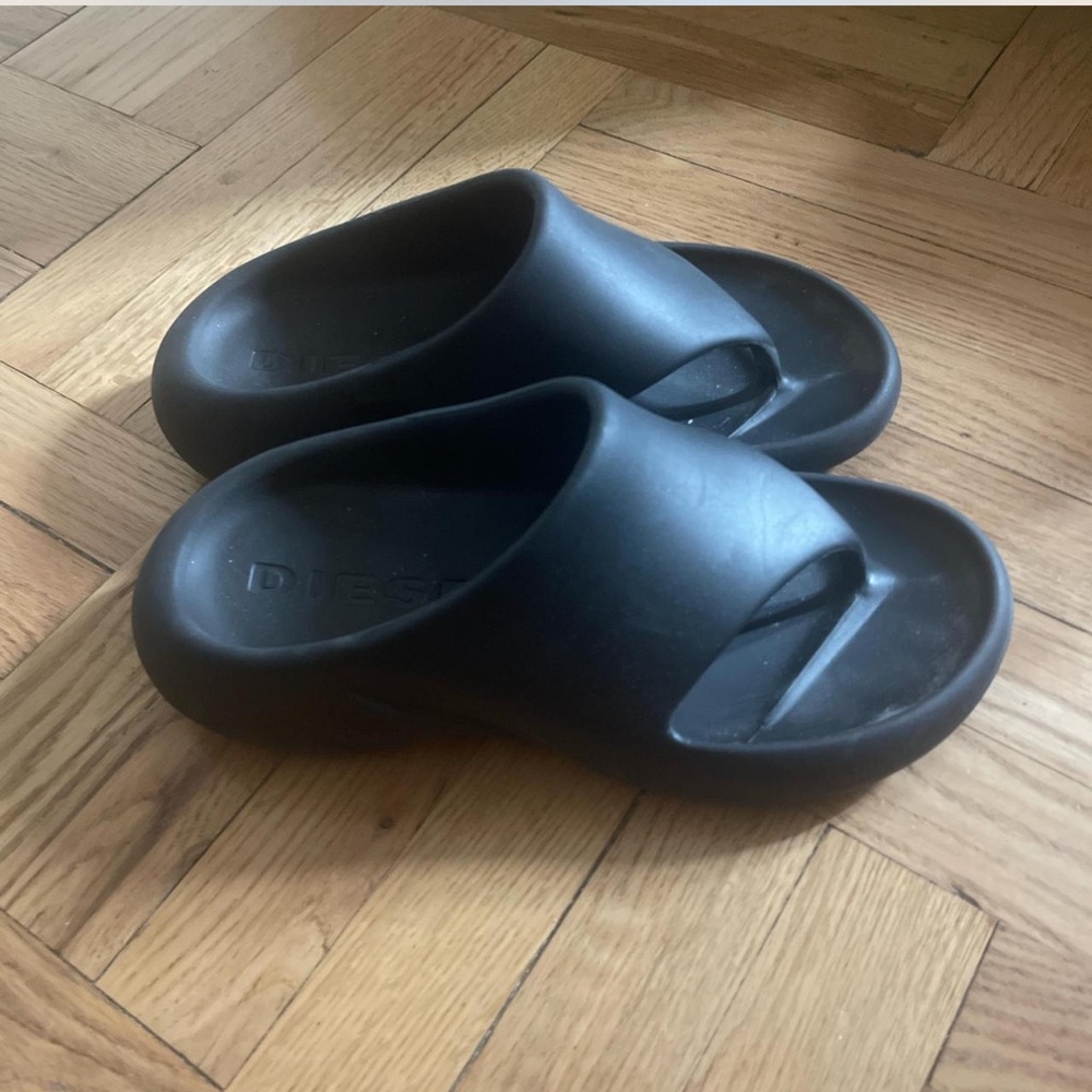 Diesel Sa-Maui X Rubber Mule Flip-Flop